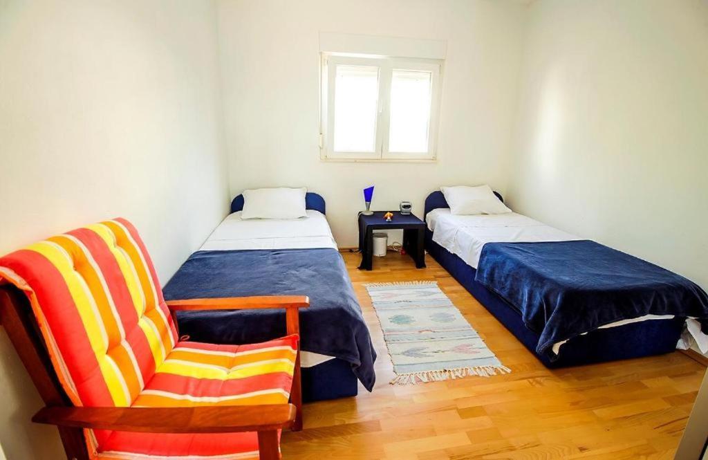 Deluxe Apartment Жаборич Екстериор снимка